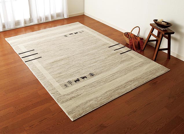 世界中から買い付けたカーペット