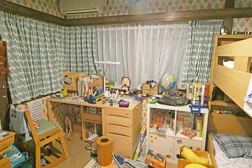 主人公の家　子供部屋