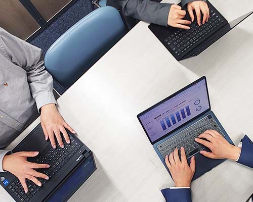 経営企画部（OMO推進室）